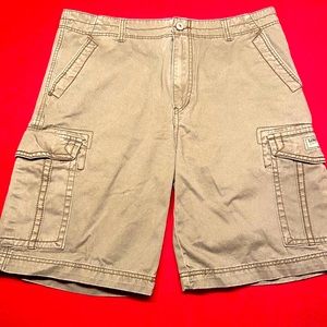 Unionbay cargo shorts!